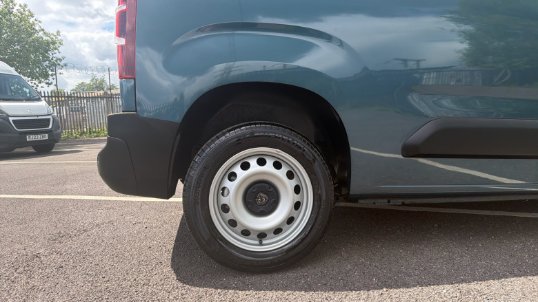 Peugeot Partner Standard Diesel 1.5 BlueHDi 100 Professional Van